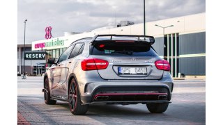 Splitter tylny środkowy (z dyfuzorem) MERCEDES-BENZ GLA 45 AMG SUV (X156) Przedlift Gloss Black