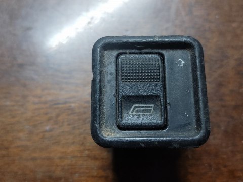 8G0919214 8G0959851 PRZYCISK PODNOSZENIA SZYBY AUDI 80 CABRIO 8G0919214 8G0959851 PRZYCISK PODNOSZENIA SZYBY AUDI 80 CABRIO