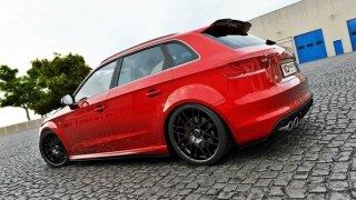 Dokładka Audi A3 8V Progi Gloss Black