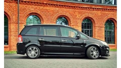 Dokładka Opel Zafira B OPC Progi Gloss Black