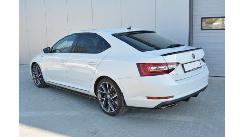 Przedłużenie Tylnej Szyby Skoda Superb III Gloss Black