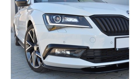 Ramka halogenów Skoda Superb III Gloss Black